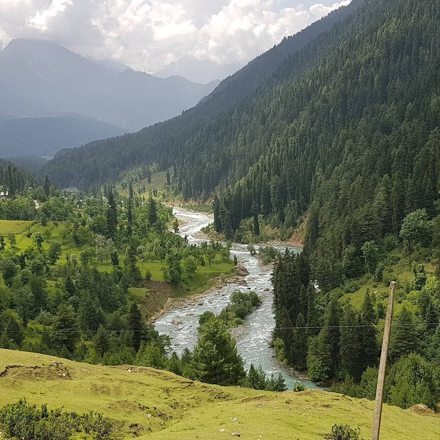 on-the-way-to-aru-valley